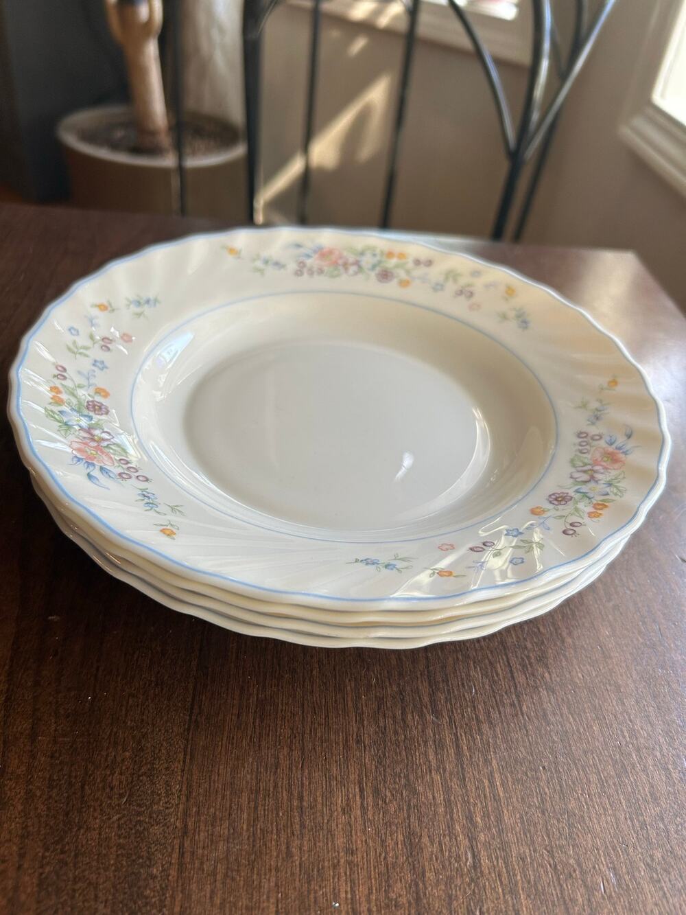 4 Arcopal France Victoria Floral salad Plates French milk glass